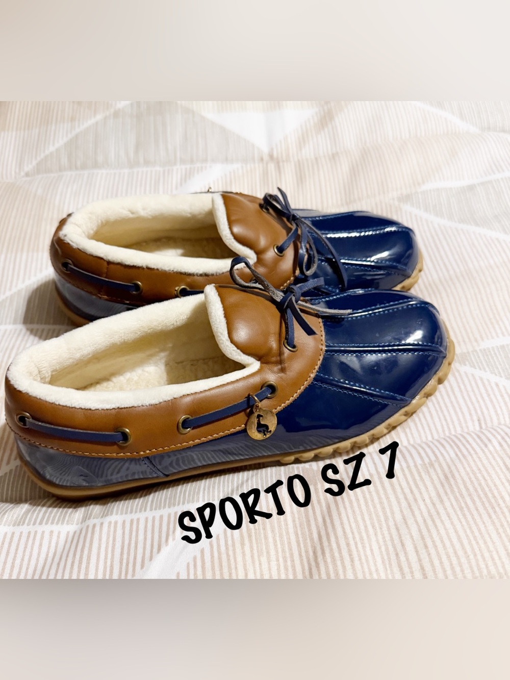 Sporto Navy Patent and Brown Leather Duck Boots with Cream Lining sz 7